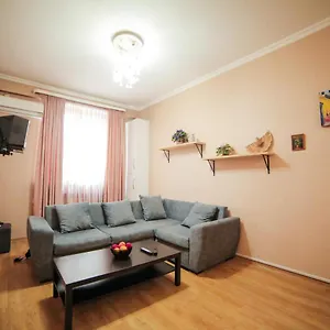  Апартаменты Cozy, Beautiful In The Center Of
