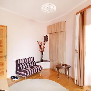  Апартаменты Flat Near The Botanical Garden